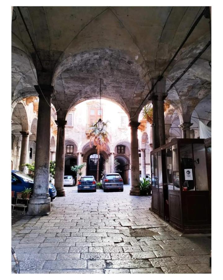 Palazzo Cuto Central Flat Палермо Екстериор снимка